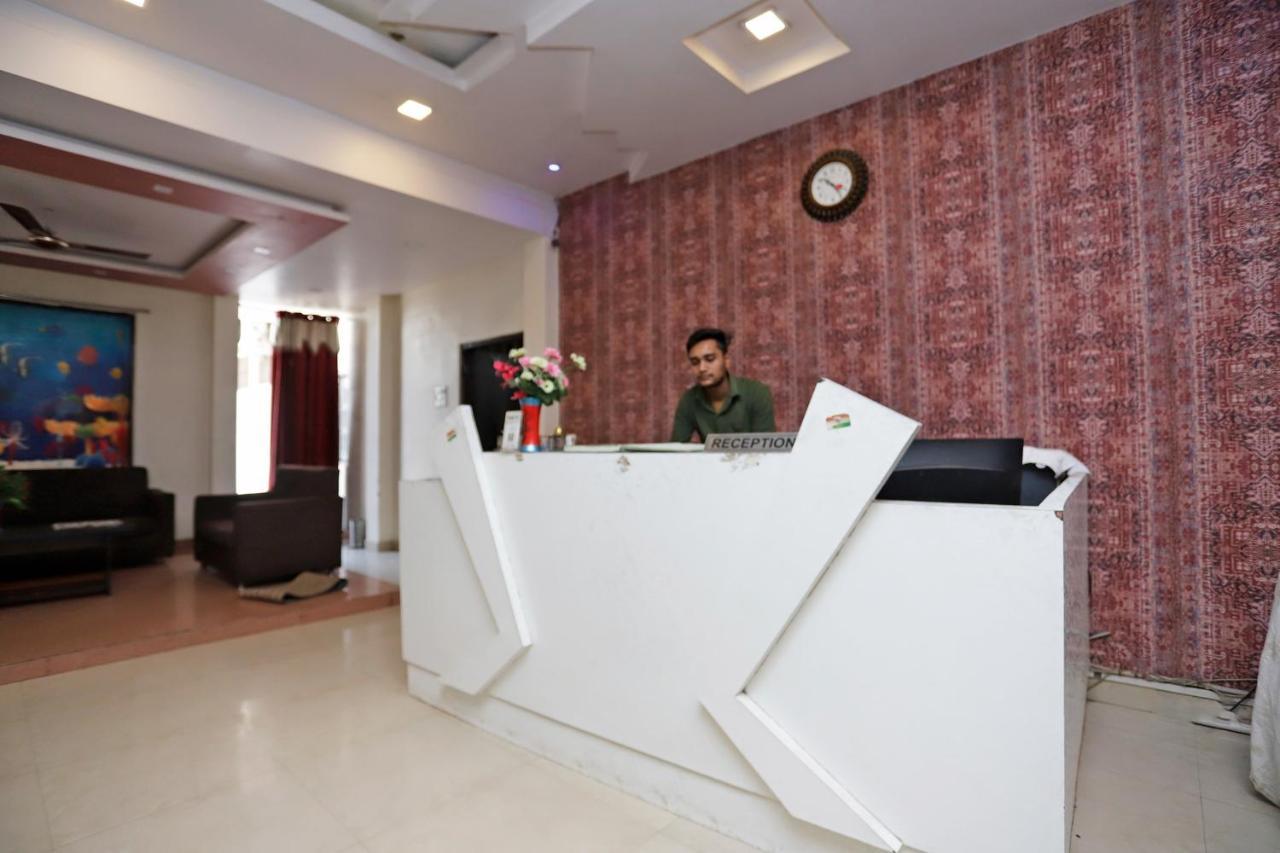 Spot On 39940 Shree Shine Hotel Satna Eksteriør billede